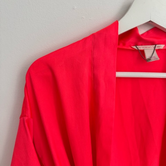 Victorias Secret Robe - Picture 2 of 2